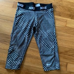 Nike Crop Leggings
